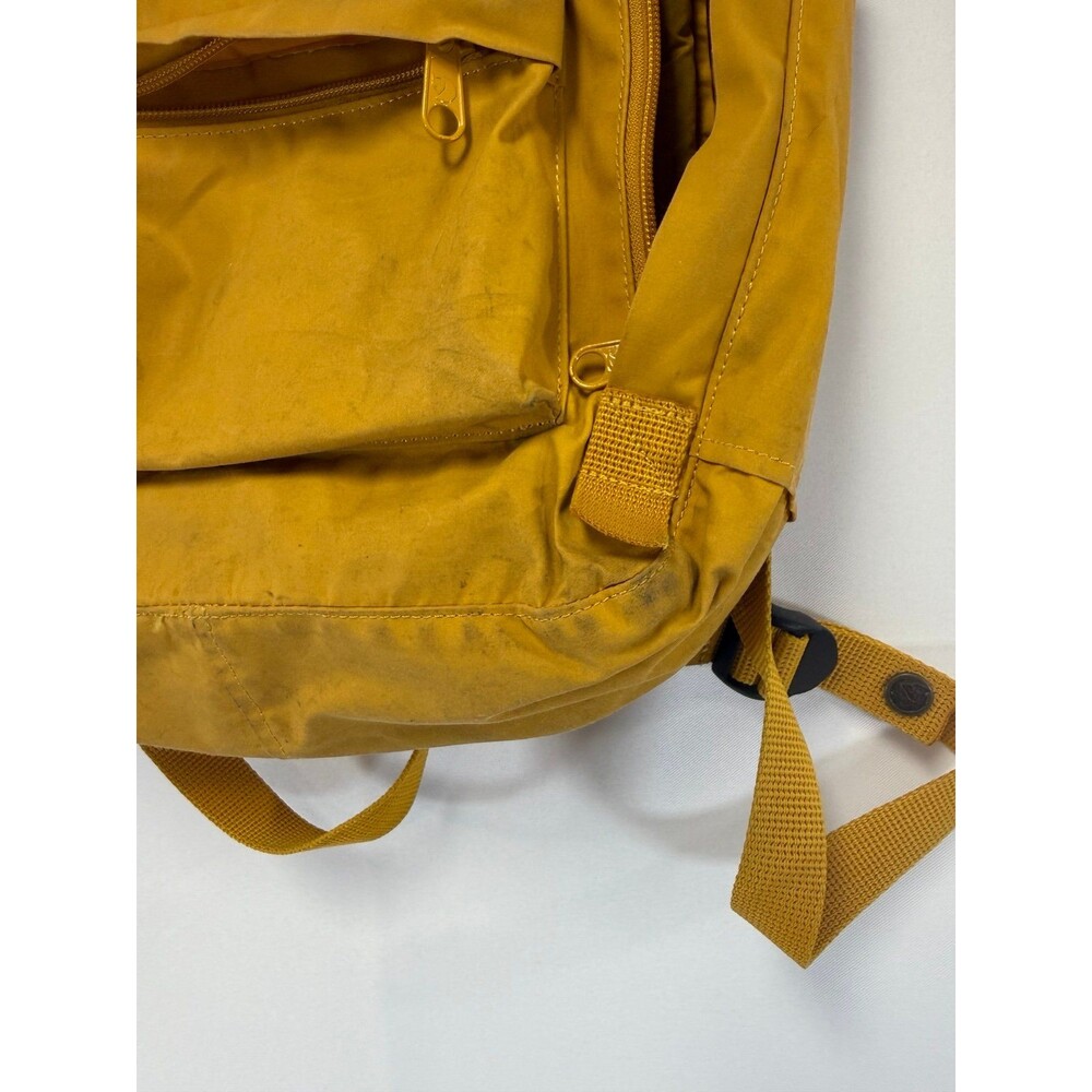 Fjallraven Kanken Backpack WELL LOVED NEEDS A BATH - Picture 2 of 10
